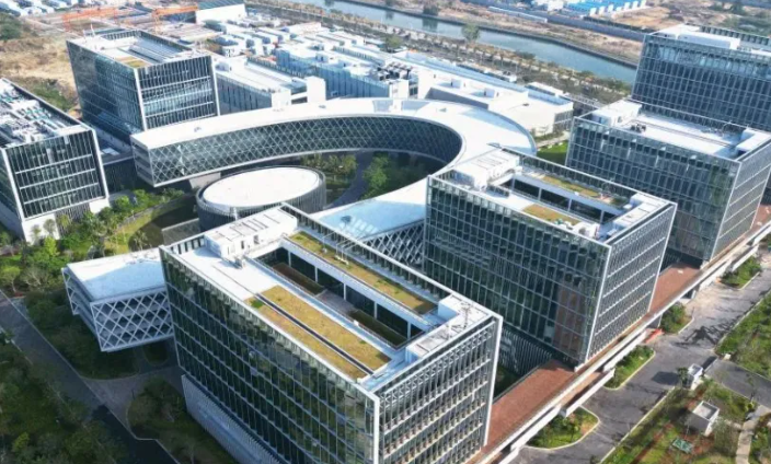 从源码部署到二次开发：南京九则软件定制小程序的全流程服务指南